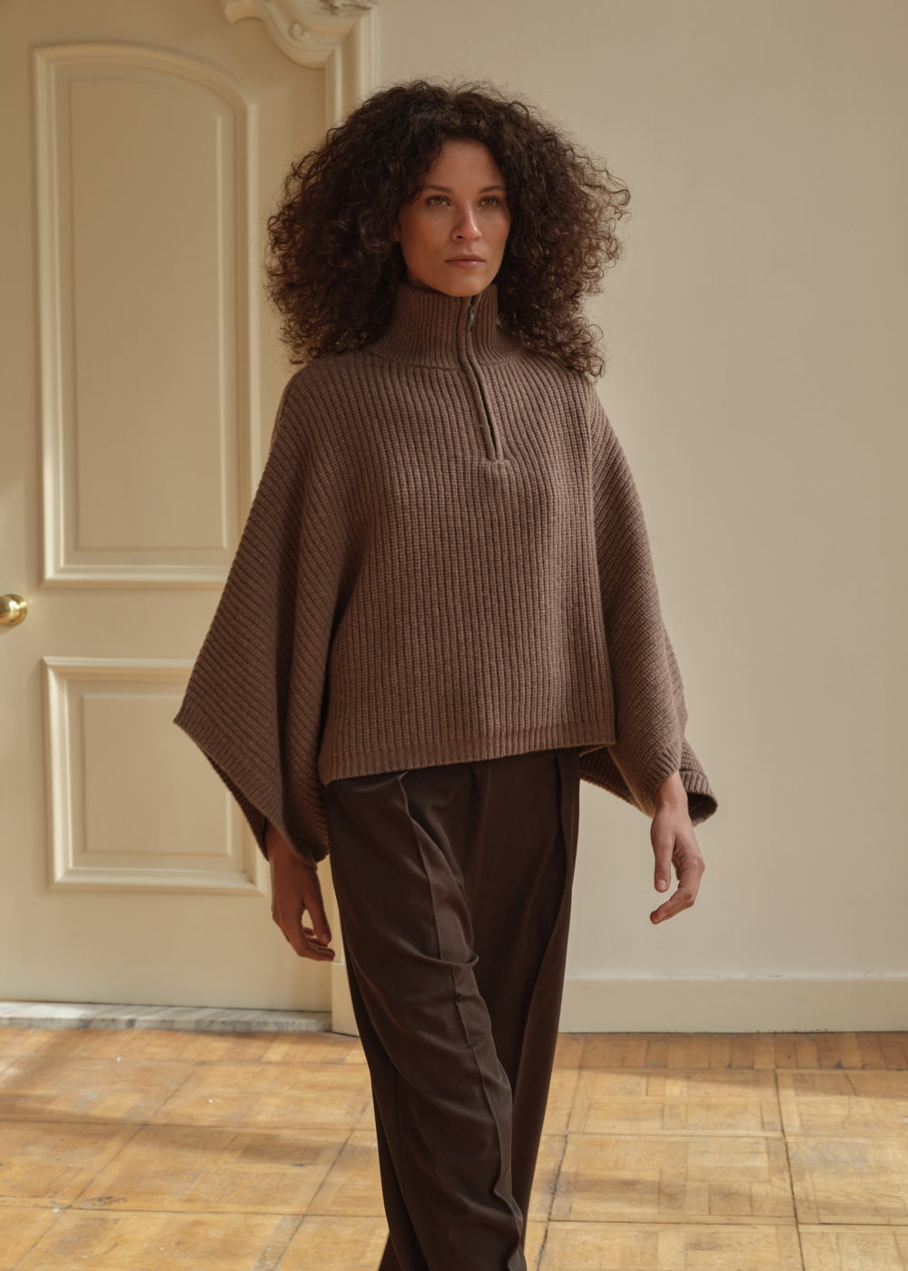 Club l'Avenir - Knit Saga - Taupe