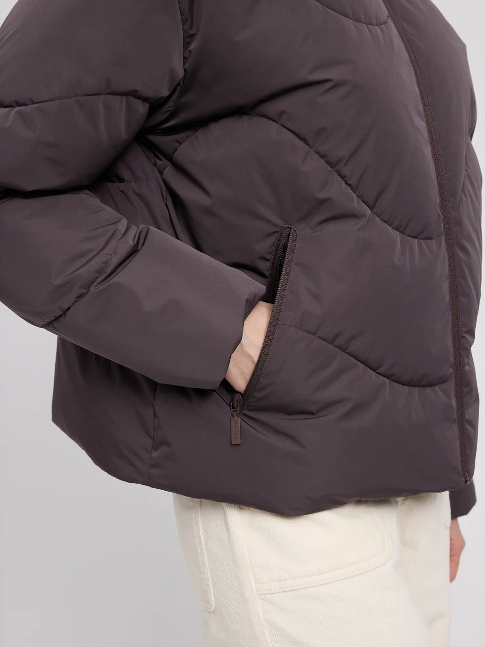 Mazine - Waves Quilt Short Puffer Jacket - eggplant