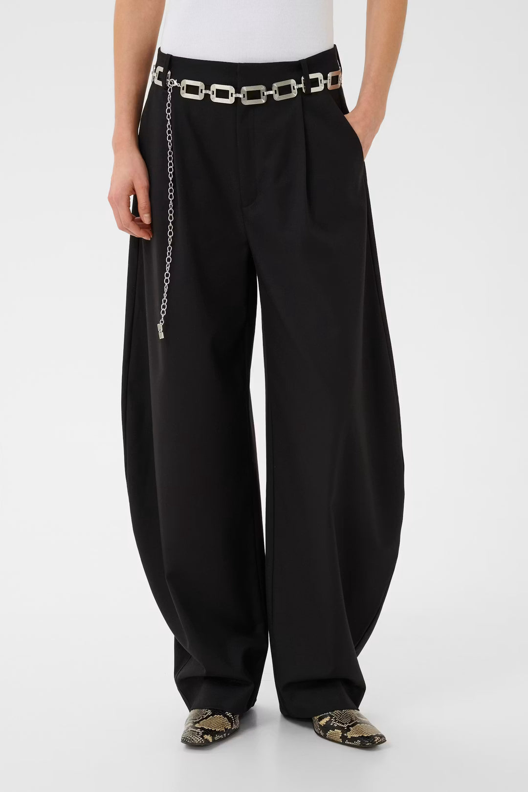 Gestuz - GZcallia Barrel pants - Black