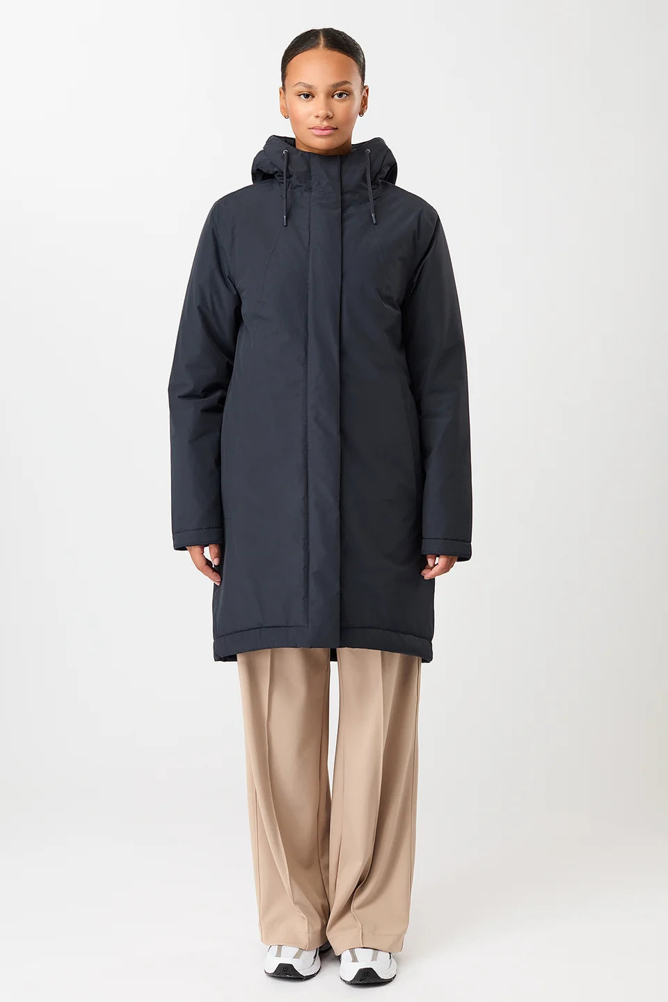 LangerChen - Licht getailleerde, gewatteerde parka - Navy 