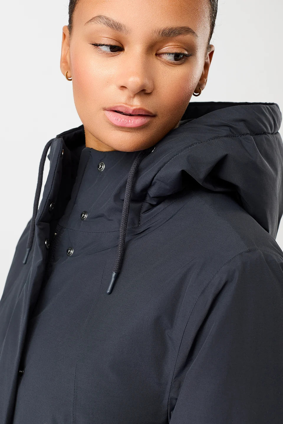 LangerChen - Licht getailleerde, gewatteerde parka - Navy 