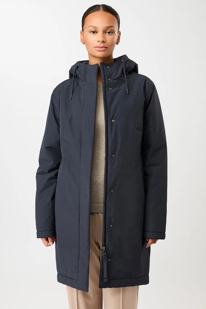 LangerChen - Licht getailleerde, gewatteerde parka - Navy 