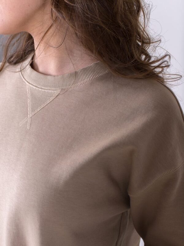The Clothed Firenze sweater sand