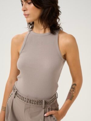 Gestuz - GZdrew logo tank - Rock Ridge