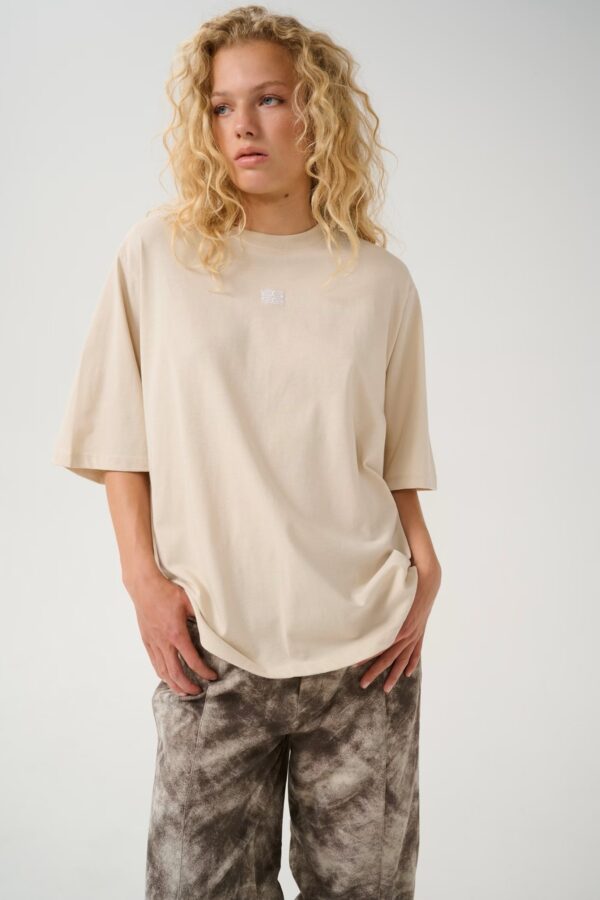 Gestuz - GZerica T-shirt - Ancient Scroll