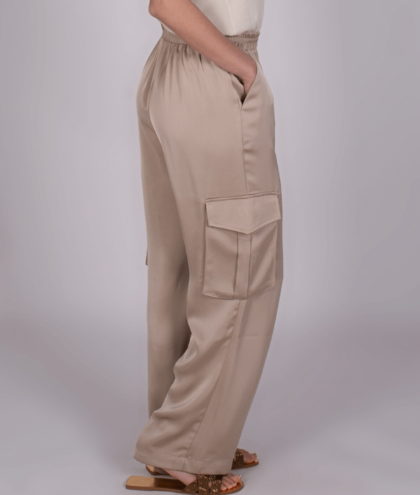 The Clothed - Cargopants Beja - Perfectly Pale