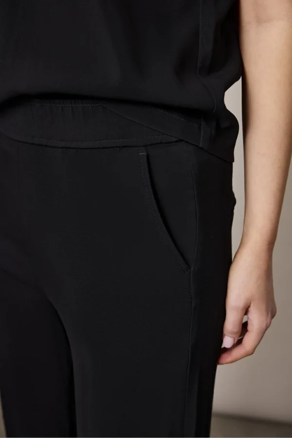 Corel Amsterdam - Nola Broek Crepe - Zwart